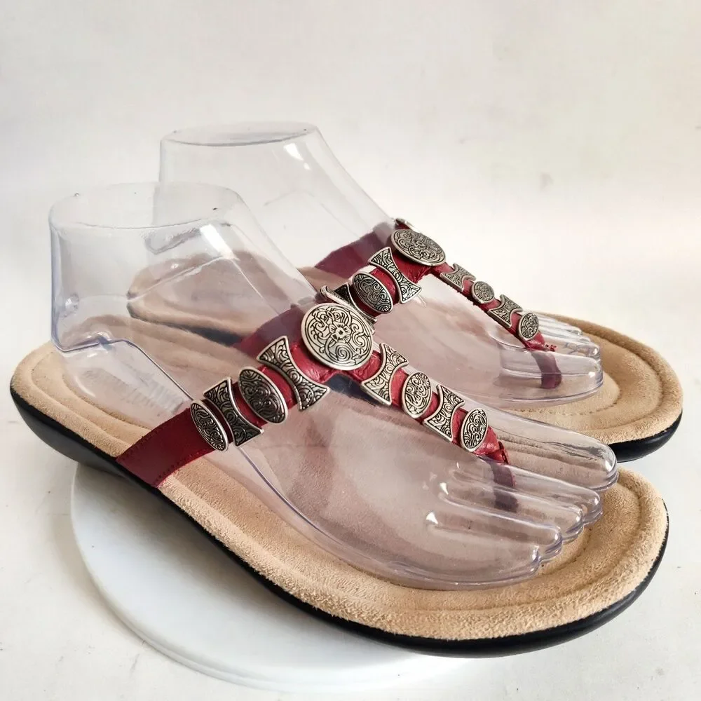 Minnetonka Thong Sandals Size 8 Red Suede Leather Silver Conchas Western Comfort